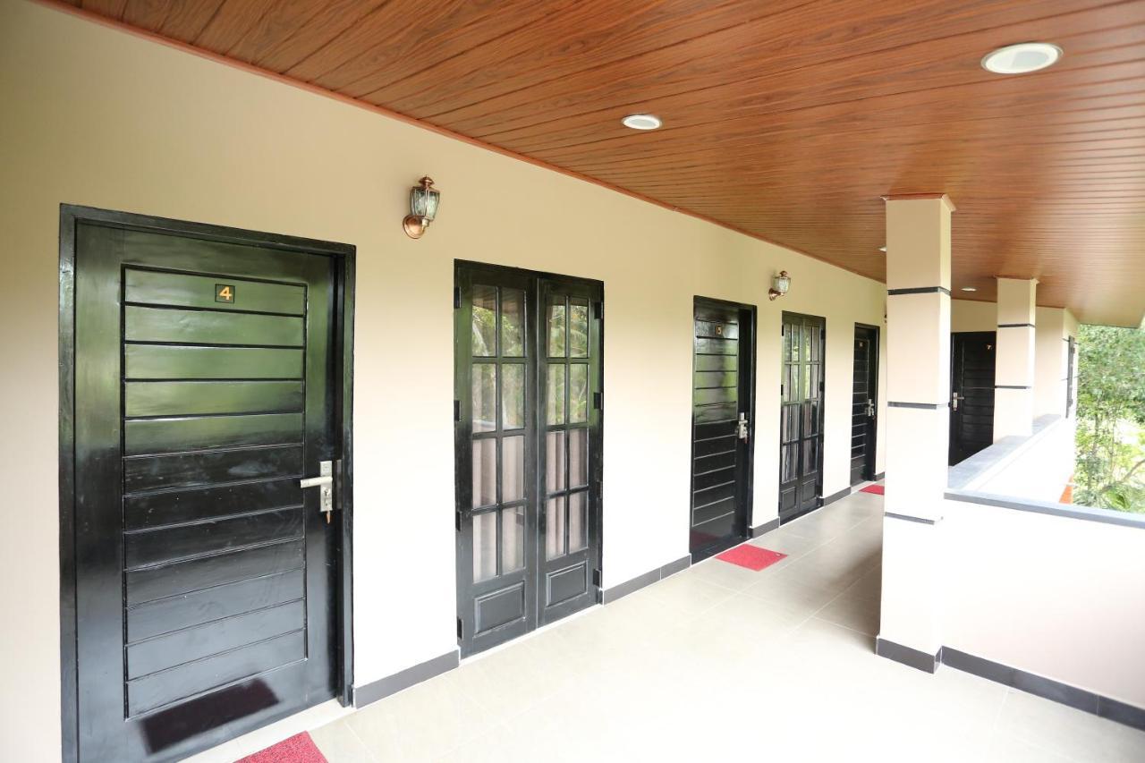 Edwin'S Airport Stay Dalupotha Bagian luar foto